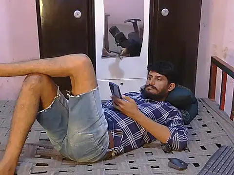 Snapshot of krishjaat43 chatting on 06/14/26, 08:11 krishjaat43 online show from 06/14/26, 08:11