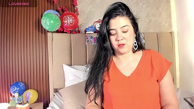 Snapshot of _Cris_Spicy_ chatting on 09/11/25, 07:47 Cris Spicy online show from 09/11/25, 07:47