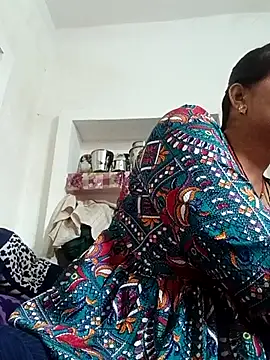 Chhaya hot online show from 09/18/25, 05:09