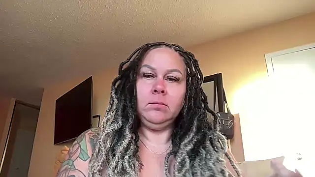 Snapshot of number1slut chatting on 04/23/26, 11:42 number1slut online show from 04/23/26, 11:42