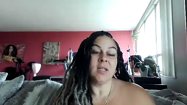 Snapshot of number1slut chatting on 04/27/26, 03:32 number1slut online show from 04/27/26, 03:32