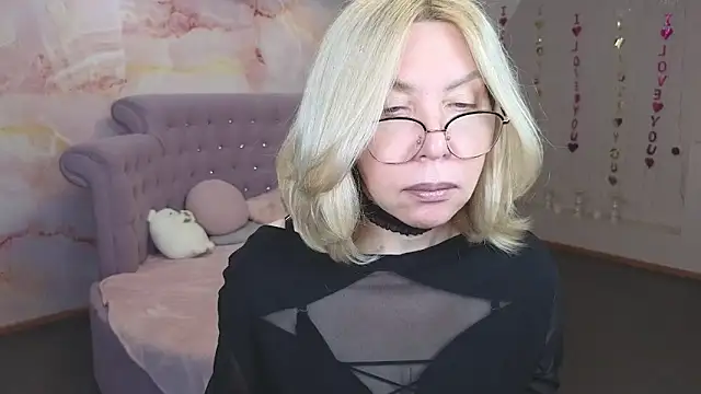 Wendy Waves online show from 09/27/25, 10:53