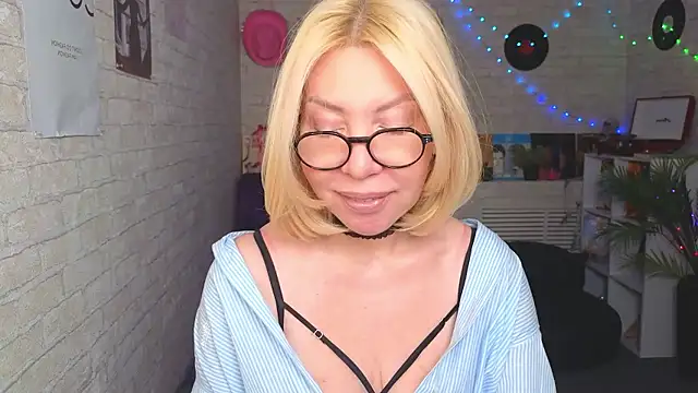 Wendy Waves online show from 01/17/26, 11:48