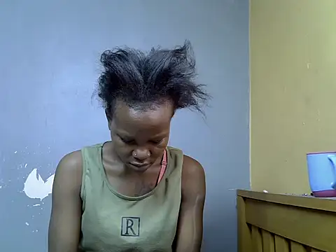 Snapshot of Sweetlanah chatting on 10/07/25, 12:35 Sweetlanah online show from 10/07/25, 12:35