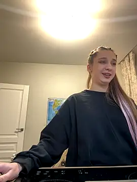 yourfavpsy  online show from 12/14/25, 02:11