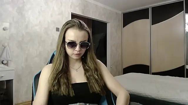 Lio noy online show from 11/29/25, 09:07