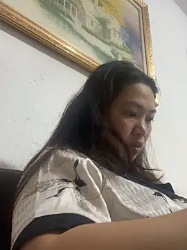 Nhung584 online show from 10/17/25, 12:08