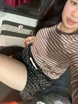 Nhung584 online show from 10/30/25, 02:29