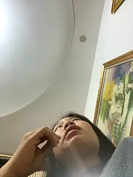 Nhung584 online show from 12/05/25, 12:25