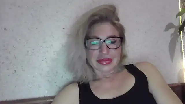 fox red lady7 online show from 04/13/26, 07:19