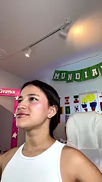 Snapshot of LUNAA___ chatting on 07/10/26, 03:22 LUNAA online show from 07/10/26, 03:22