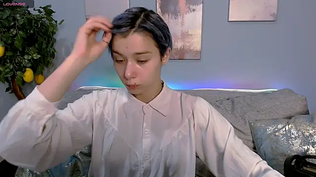 Snapshot of SophieAsh chatting on 09/25/25, 06:50 SophieAsh online show from 09/25/25, 06:50