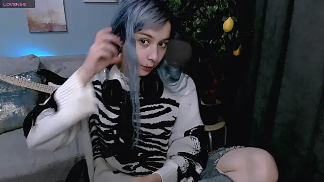 Snapshot of SophieAsh chatting on 09/26/25, 06:28 SophieAsh online show from 09/26/25, 06:28