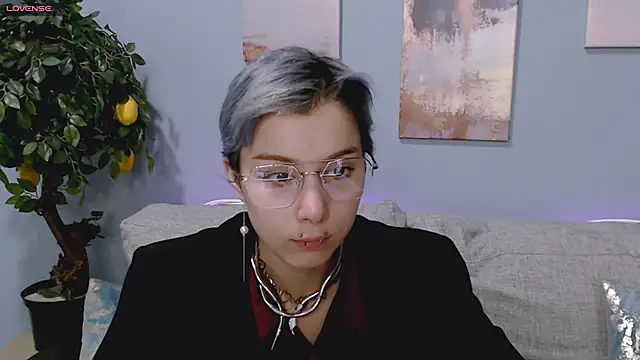 Snapshot of SophieAsh chatting on 09/30/25, 07:02 SophieAsh online show from 09/30/25, 07:02