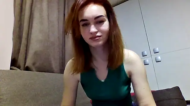 Requellia online show from 10/08/25, 04:59