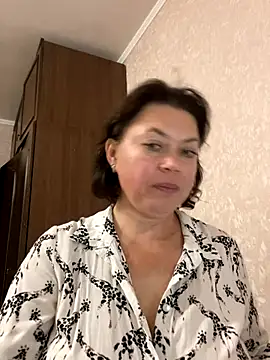 Kiravix online show from 10/09/25, 05:00