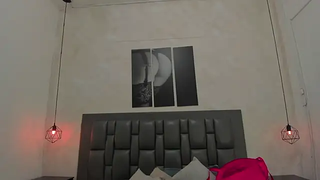 dakota roussee online show from 03/25/26, 12:33