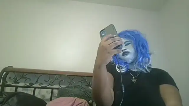 Snapshot of techprincessxx chatting on 09/16/25, 09:16 techprincessxx online show from 09/16/25, 09:16