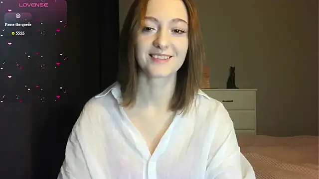 white liillyy online show from 03/23/26, 09:08