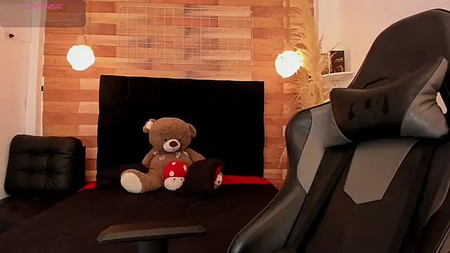 Emily brown04 online show from 11/04/25, 11:09