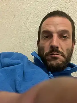 Snapshot of Guillermoperujo chatting on 02/03/26, 11:21 Guillermoperujo online show from 02/03/26, 11:21