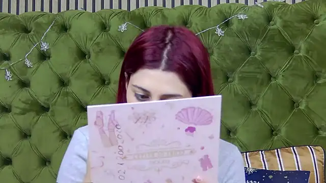 LunaHart online show from 12/18/25, 04:13