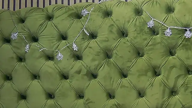 LunaHart online show from 01/15/26, 01:48