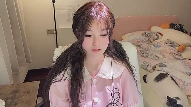 FuFu-puff online show from 11/22/25, 02:49