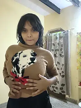 RAYI Queen 2 online show from 11/28/25, 10:29