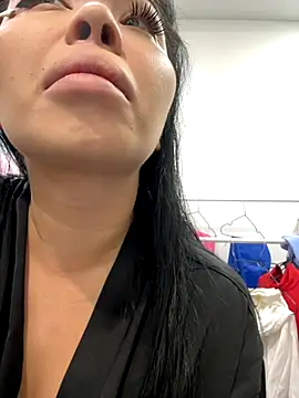 Mia stepMOM online show from 10/02/25, 06:31