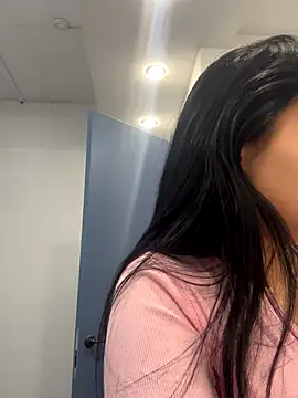 Mia stepMOM online show from 10/16/25, 06:03