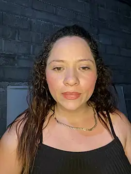 Snapshot of sabrossa chatting on 07/24/26, 04:10 sabrossa online show from 07/24/26, 04:10