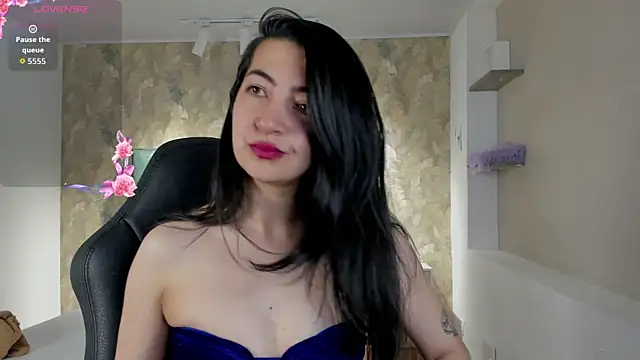 Saya Amaretto1 online show from 11/18/25, 10:47