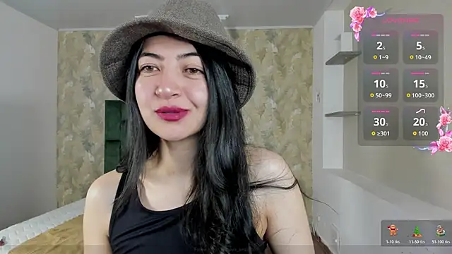 Saya Amaretto1 online show from 12/05/25, 07:54