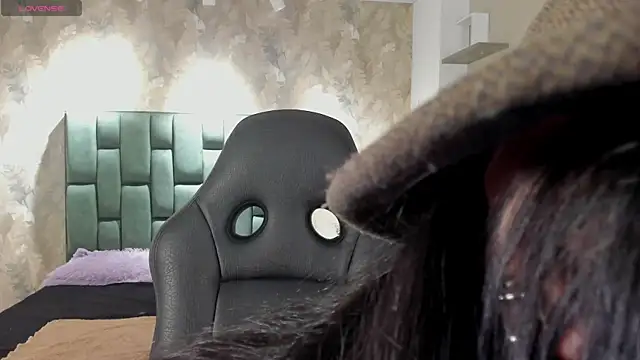 Saya Amaretto1 online show from 01/07/26, 12:35