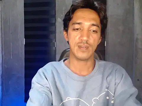 RowyCam online show from 12/17/25, 02:34