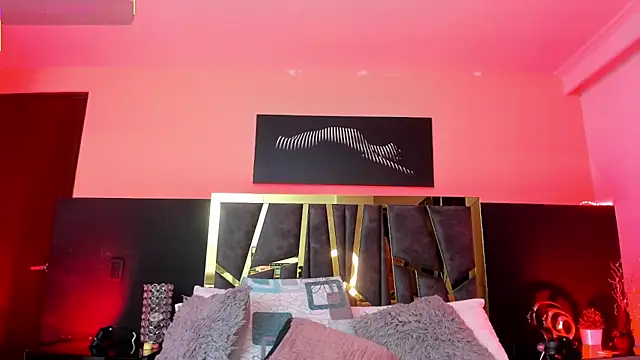 ScarletTorres online show from 11/10/25, 06:29