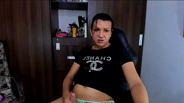 miss bigcockts online show from 11/14/25, 01:21