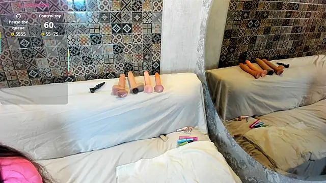 Keyla ruiz  online show from 10/09/25, 11:30