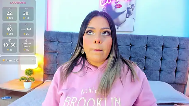 isabella horney  online show from 02/01/26, 05:00