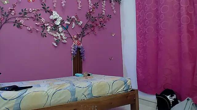 skinnybarbie022 online show from 09/10/25, 01:05