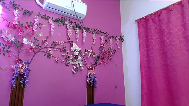 skinnybarbie022 online show from 02/25/26, 01:59