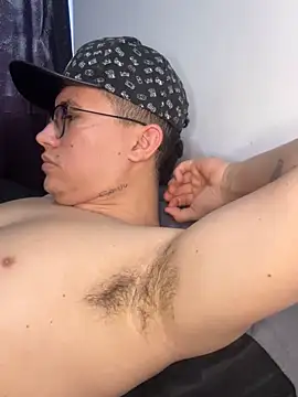 Kurtxxx22 online show from 12/13/25, 07:53