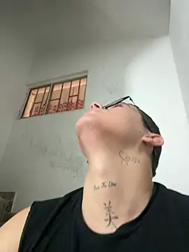 Kurtxxx22 online show from 04/29/26, 09:10