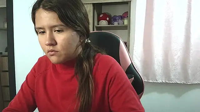 Oliviawatson1 online show from 10/20/25, 08:20