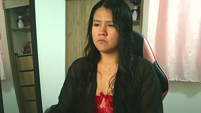 Oliviawatson1 online show from 11/22/25, 01:32