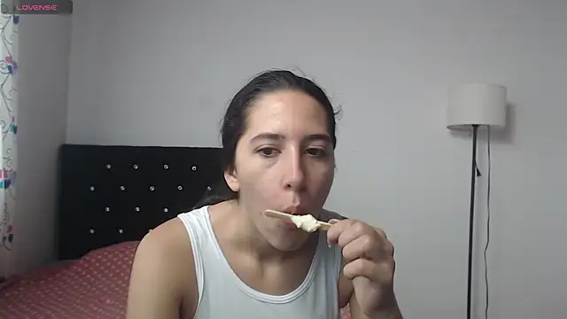 lilacream online show from 09/16/25, 02:18