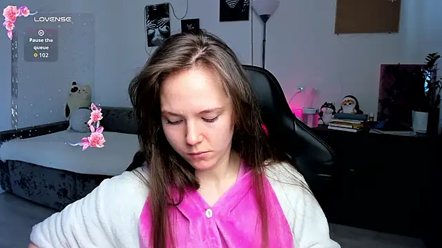 cute little ass online show from 02/26/26, 08:24