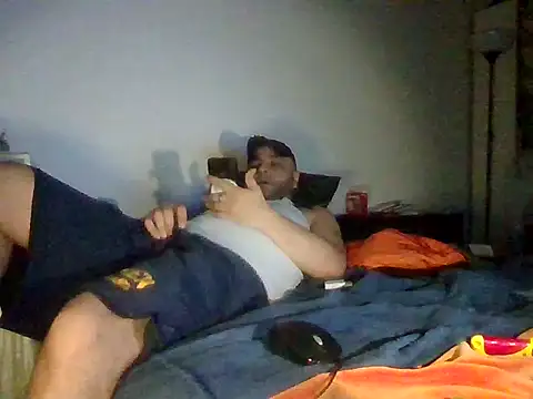 Snapshot of SmokedAlloy2 chatting on 02/07/26, 04:11 SmokedAlloy2 online show from 02/07/26, 04:11