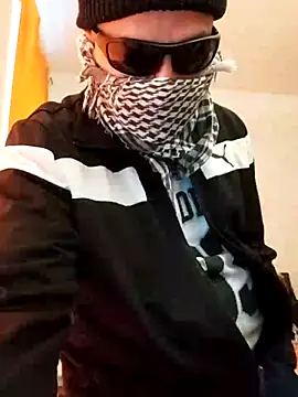 Snapshot of SmokedAlloy2 chatting on 03/02/26, 11:17 SmokedAlloy2 online show from 03/02/26, 11:17